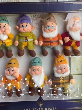 Disney Snow White and the seven dwarfs limited plush set